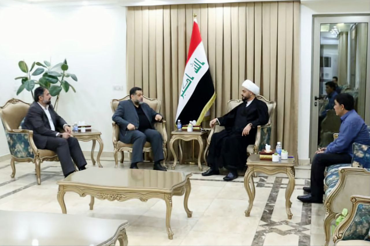 "ضمّ القيادي في الحركة أسامة حمدان،