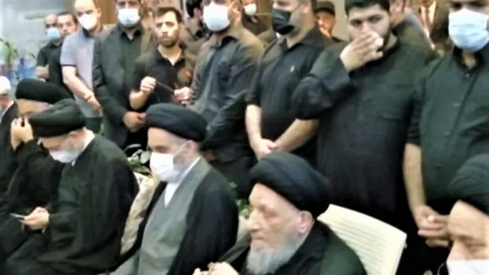 الحكيم تشييع السيستاني .jpg