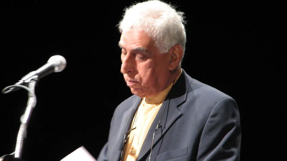 1200px-Saadi_Youssef.jpg