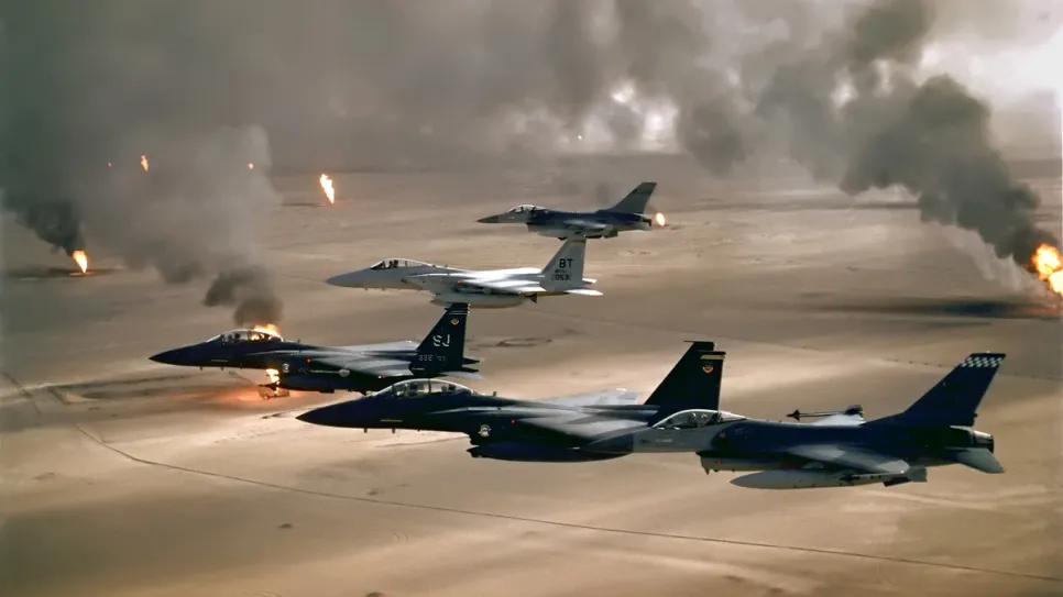 USAF_F-16A_F-15C_F-15E_Desert_Storm_edit2.jpg