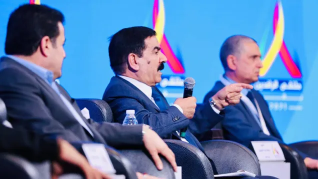 وزير الدفاع .jpg