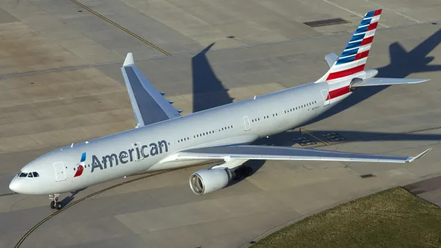 American_Airlines_Airbus_A330-300_at_Heathrow.jpg