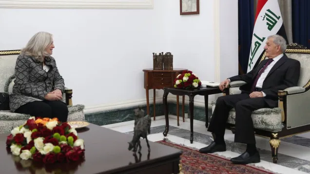 عبد اللطيف رشيد والسفيرة الأمريكية.jpg