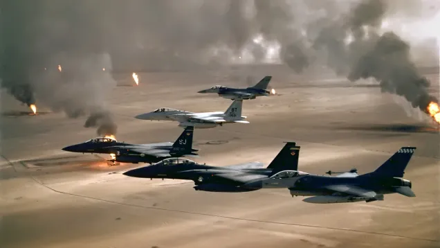 USAF_F-16A_F-15C_F-15E_Desert_Storm_edit2.jpg