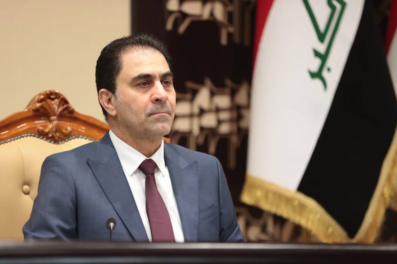 برلمان برئاسة المندلاوي