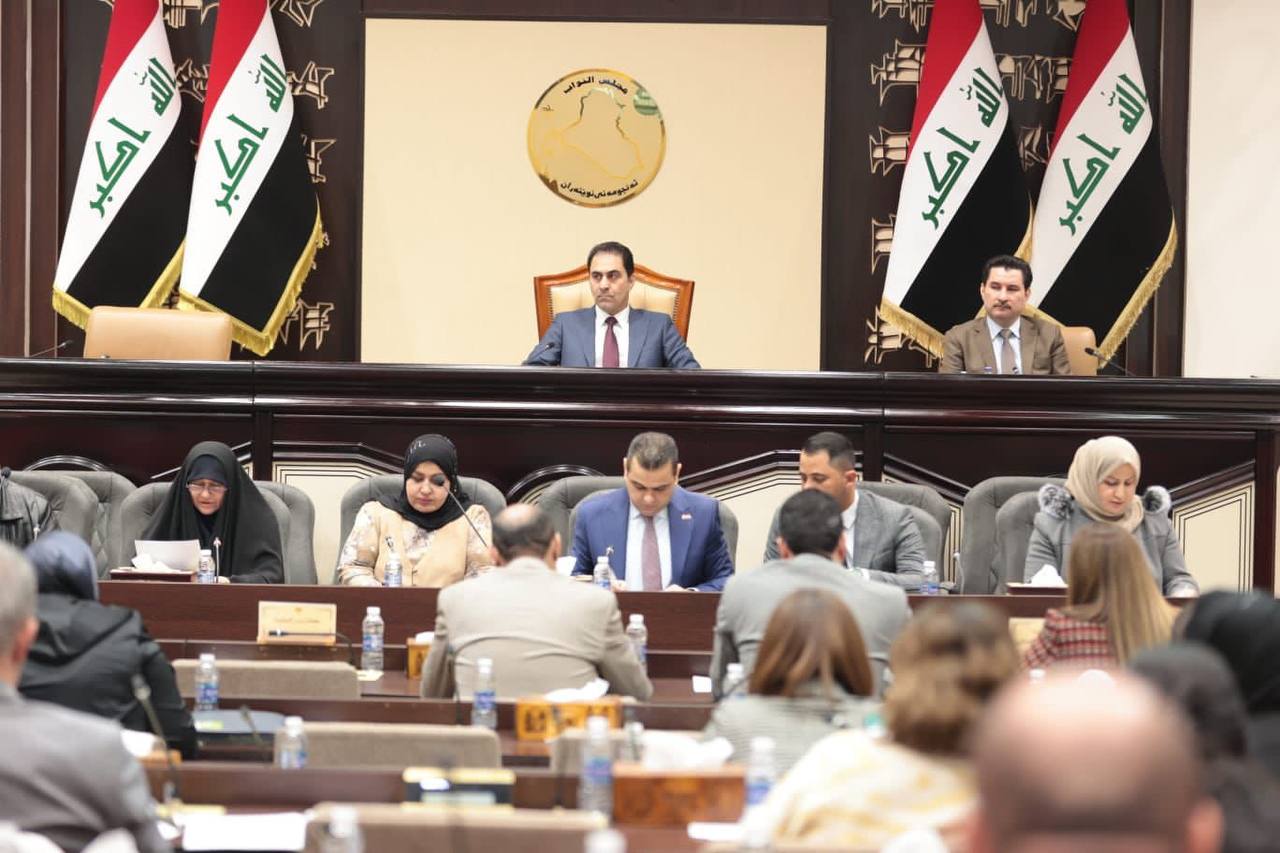 برلمان برئاسة المندلاوي