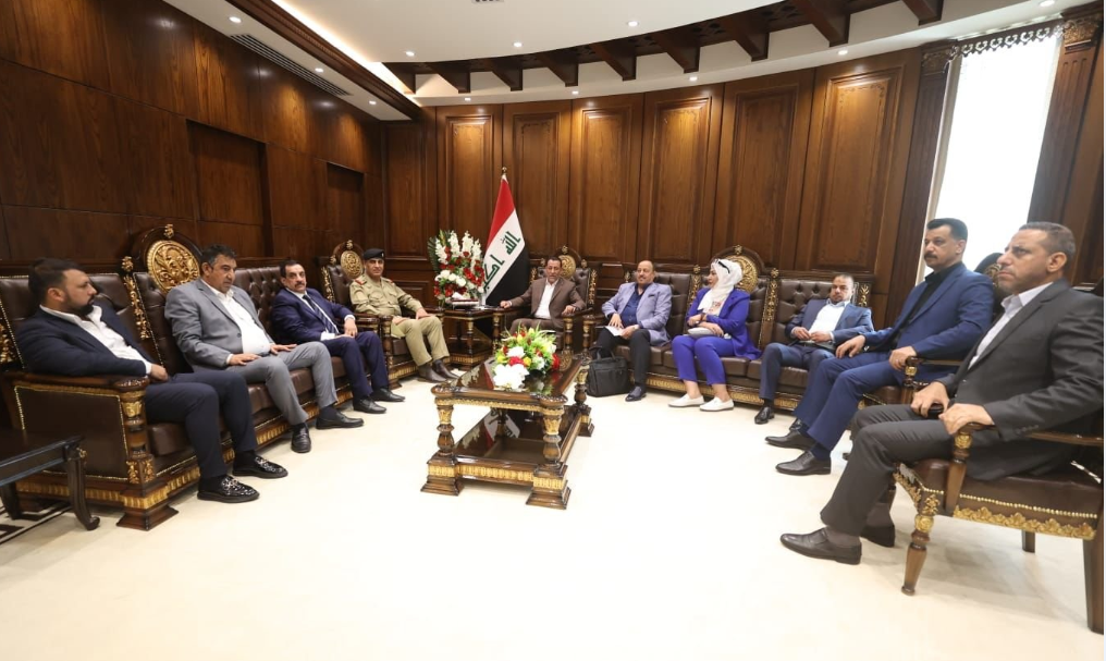 حاكم والقوة الجوية
