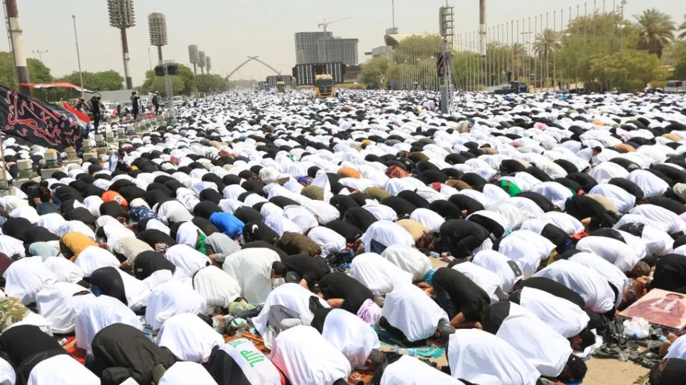 صلاة الجمعة 1.jpg