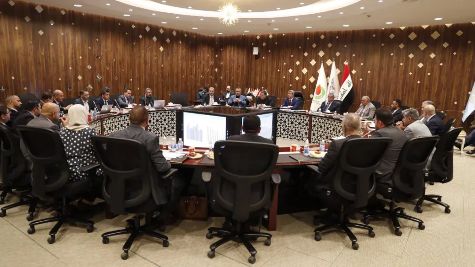 وزير النفط مسؤولو النفط وزارة النفط.jpg