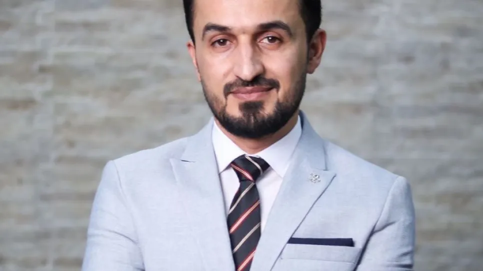 مصطفى سند.jpg