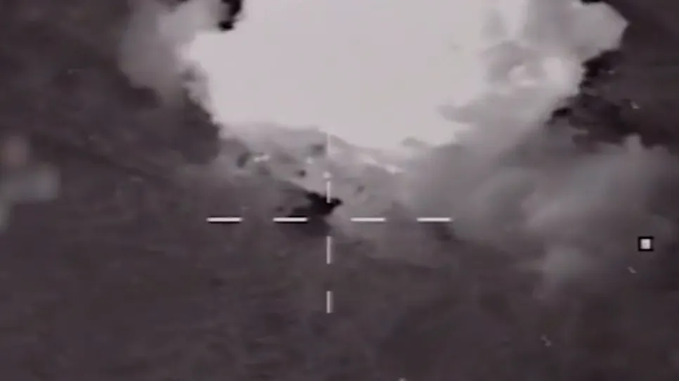 قصف جوي تركي.png
