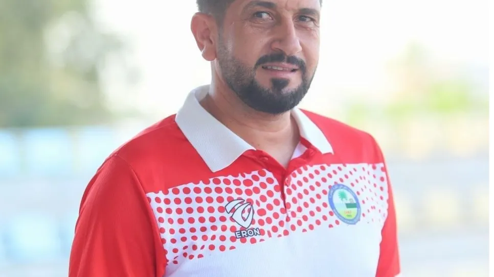 مدرب الكرة الشاطئية.jpeg
