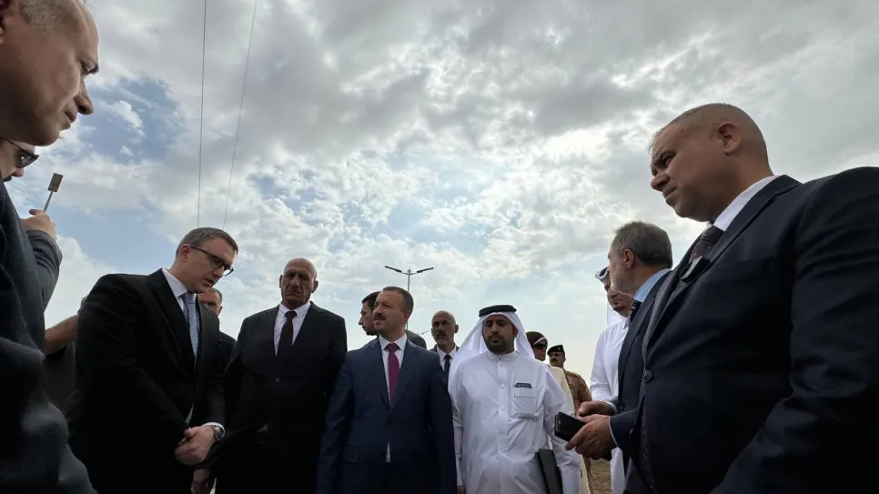وفد قطري تركي في ميناء الفاو.jpg