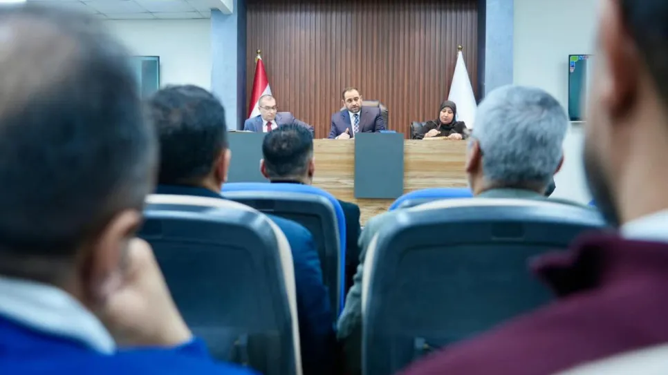 وزير الكهرباء.jpg