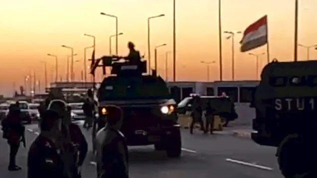 المطار أمن .jpg