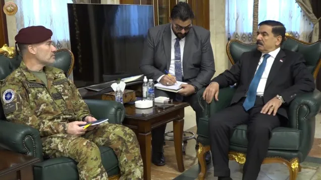 وزير الدفاع وحلف الناتو.jpg