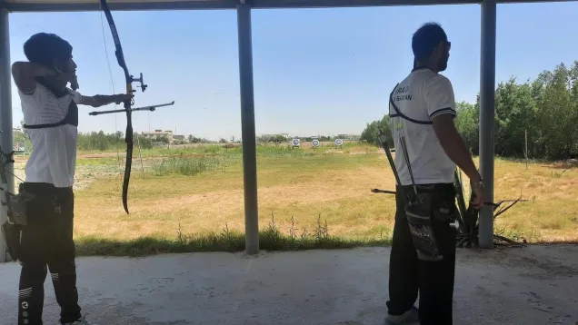 قوس وسهم.jpg
