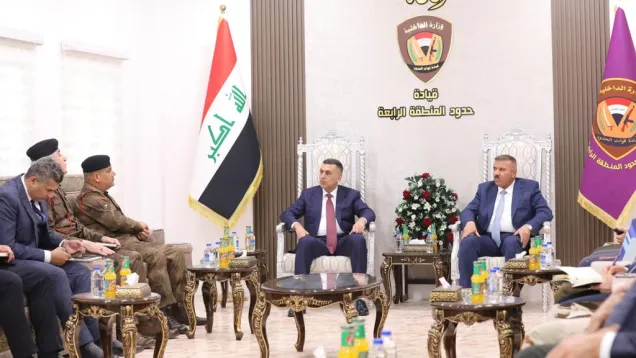 وزير الداخلية محافظ البصرة.jpg
