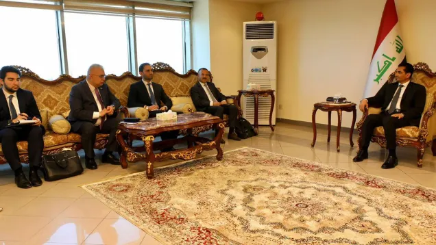 وزير النقل اجتماع.jpg