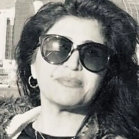 زينب الربيعي